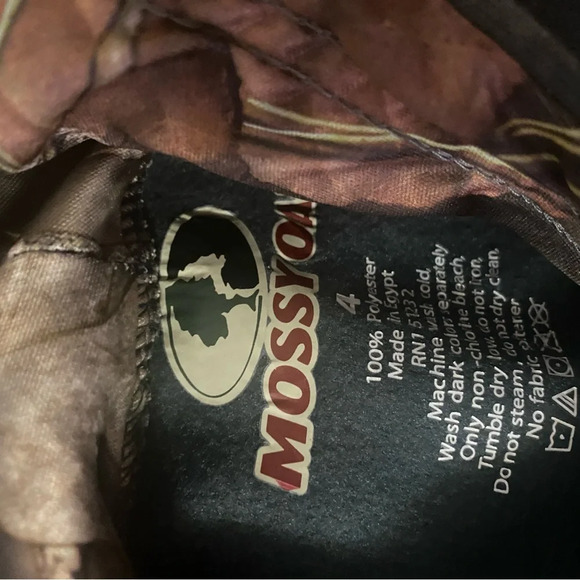 Mossy Oak Hoodie - Picture 7 of 7